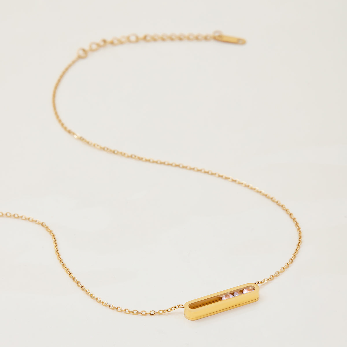 Yakira Or Bar Necklace