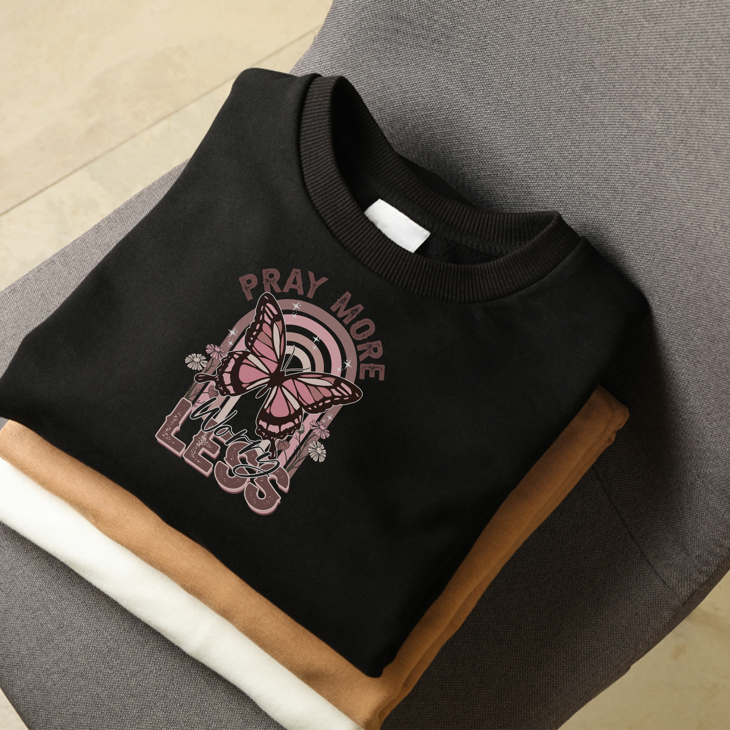 T-Shirt "Pray More, Worry Less"