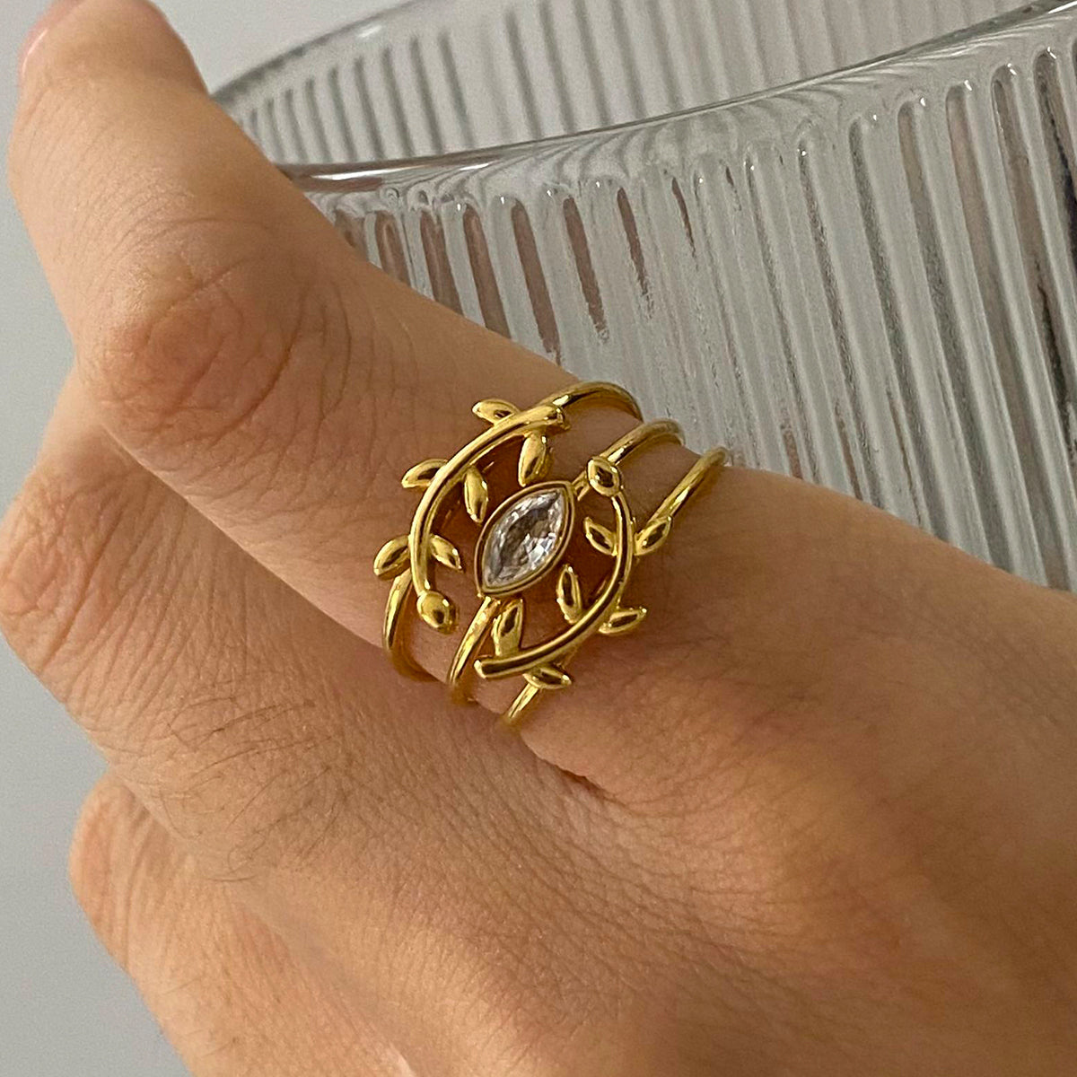 Ayin Leaf Ring Set