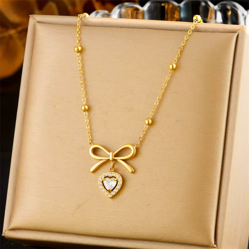 Chen Heart Bow Necklace