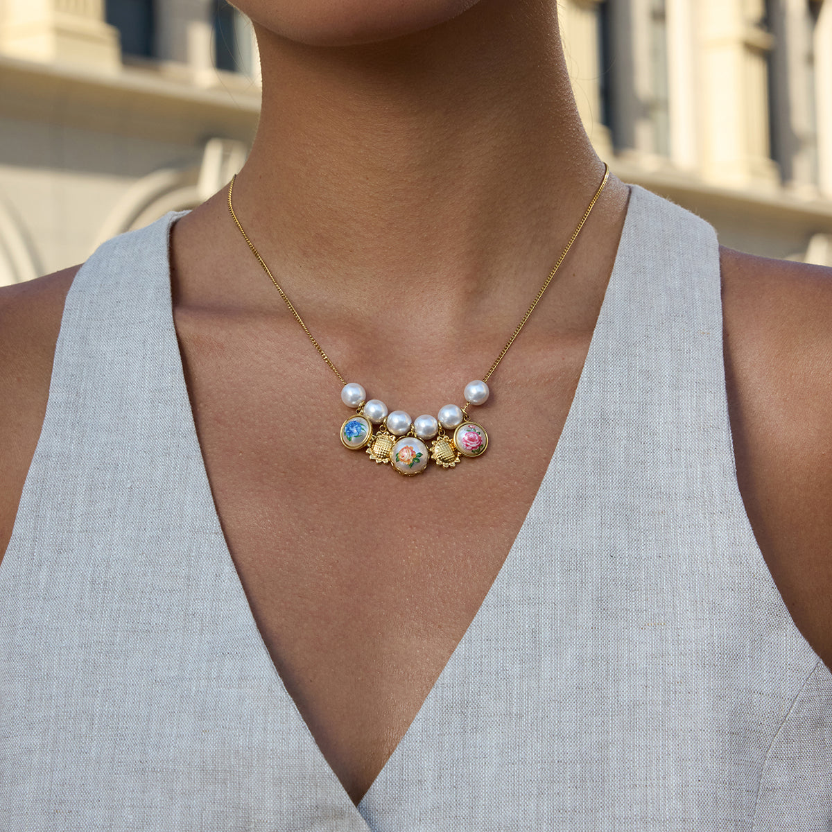 Garden Grace Pearl Necklace