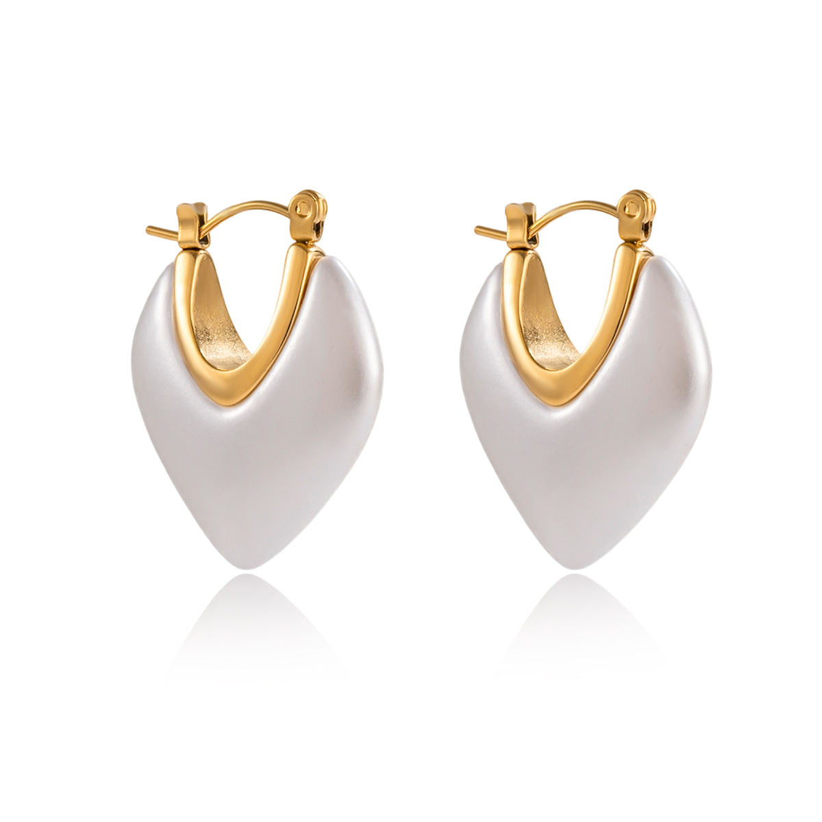 Ivory Heart Curve Earrings